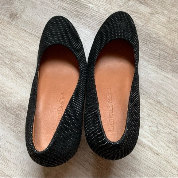 L’Amour Des Pieds Jakoby Black Raindrop Suede Heel - Picture 4 of 6